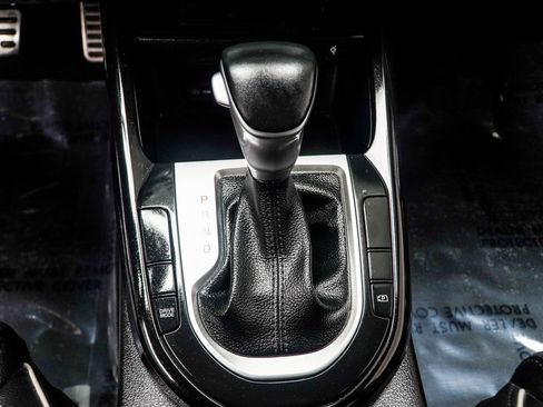 Used 2023 Kia Forte GT-Line w/ GT-Line Premium Package image 18