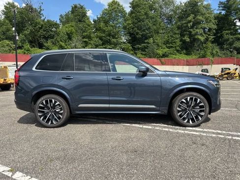 New 2026 Volvo XC90 B6 Plus w/ Protection Package Premier AWD/4WD image 9
