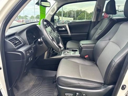 Used 2022 Toyota 4Runner SR5 Premium AWD/4WD image 11