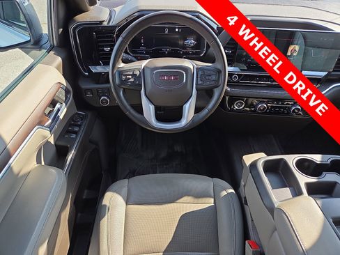 Used 2023 GMC Sierra 1500 SLT image 11