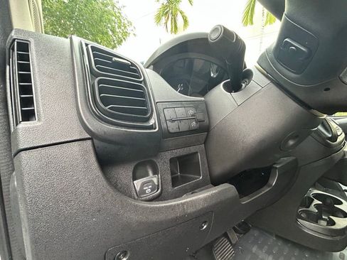 Used 2023 RAM ProMaster 2500 FWD image 14