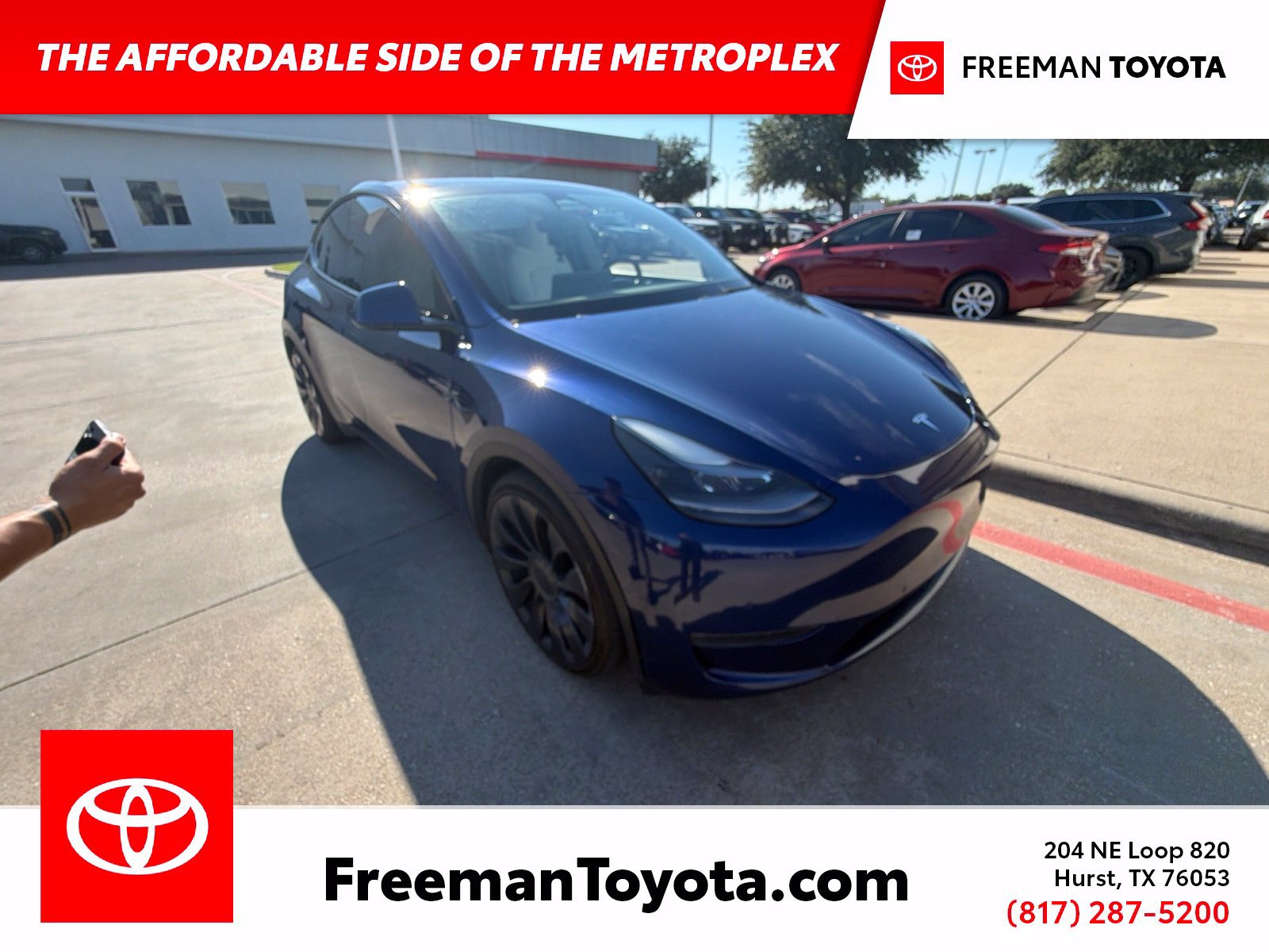 Used 2023 Tesla Model Y Performance AWD/4WD image 1
