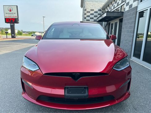 Used 2026 Tesla Model X Plaid AWD/4WD image 3