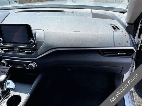Used 2020 Nissan Altima 2.5 S FWD image 14