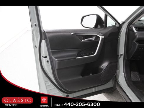 Used 2023 Toyota RAV4 XLE FWD image 4