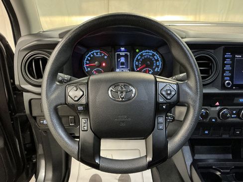 Used 2021 Toyota Tacoma SR AWD/4WD image 12