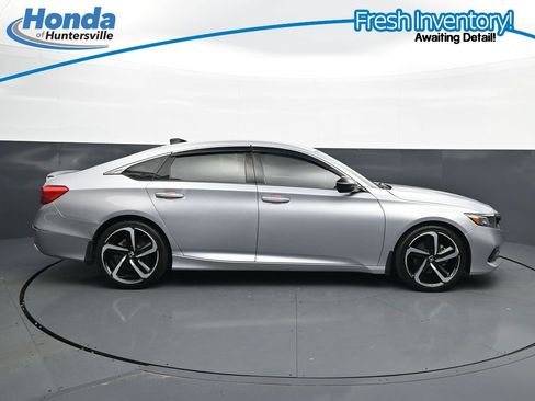 Used 2021 Honda Accord Sport image 11