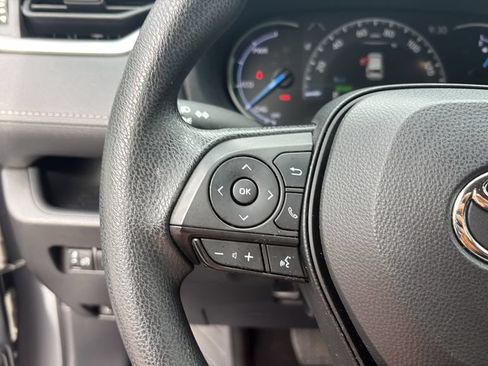 Used 2023 Toyota RAV4 LE AWD/4WD image 20