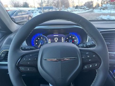 New 2026 Chrysler Pacifica Limited w/ S Appearance Package image 14