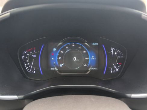 Used 2019 Hyundai Santa Fe SEL image 16