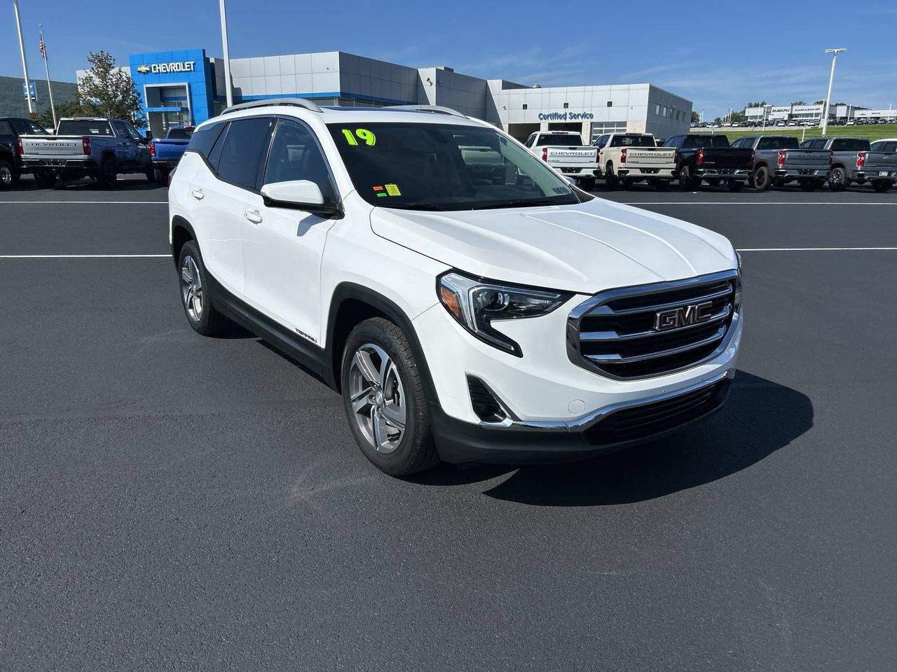 Used 2019 GMC Terrain SLT w/ Preferred Package AWD/4WD image 1