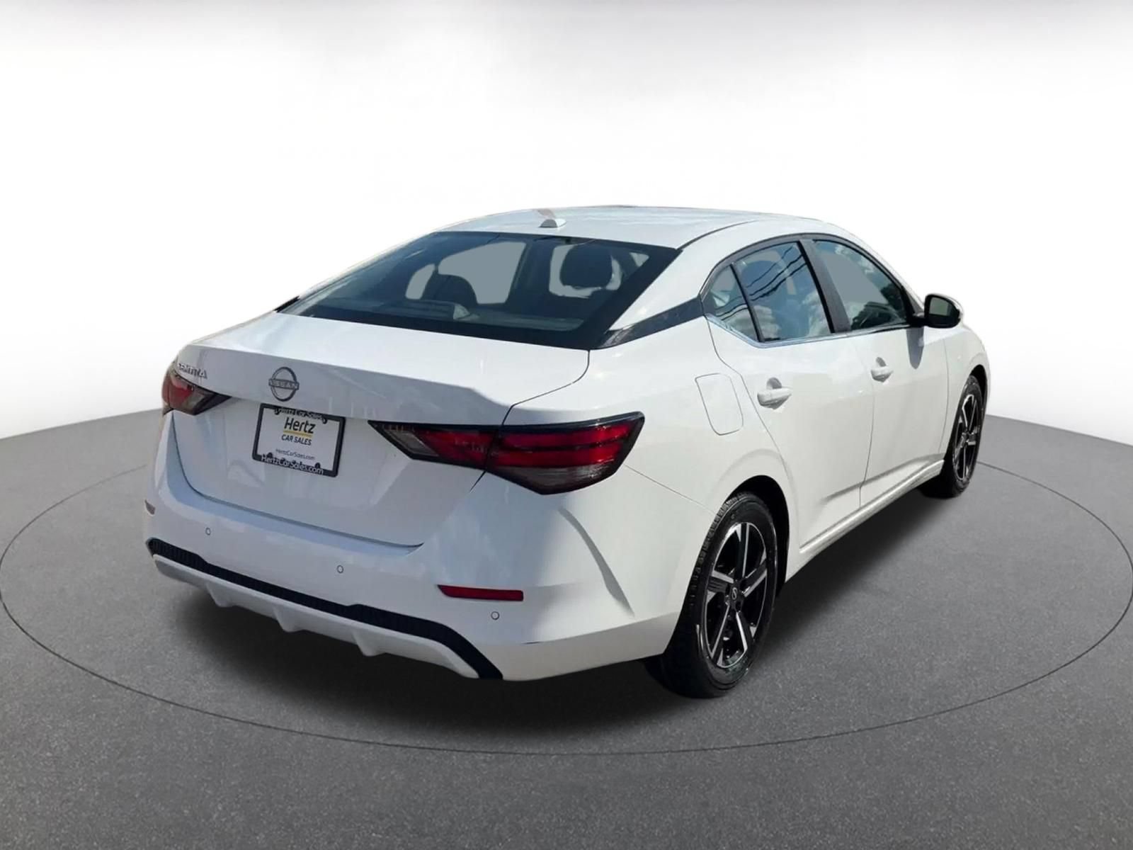 Used 2025 Nissan Sentra SV FWD image 13