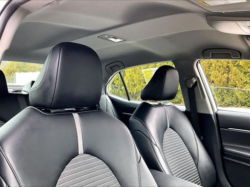 Used 2023 Toyota Camry SE image 22