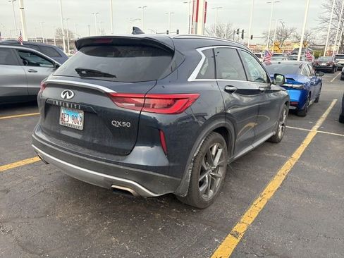 Used 2019 INFINITI QX50 Essential w/ Sensory Package image 4