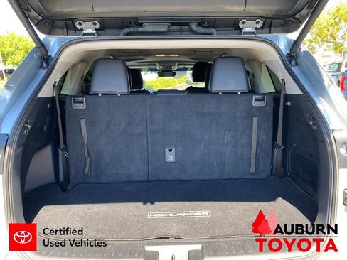 Certified 2024 Toyota Highlander XLE AWD/4WD image 13
