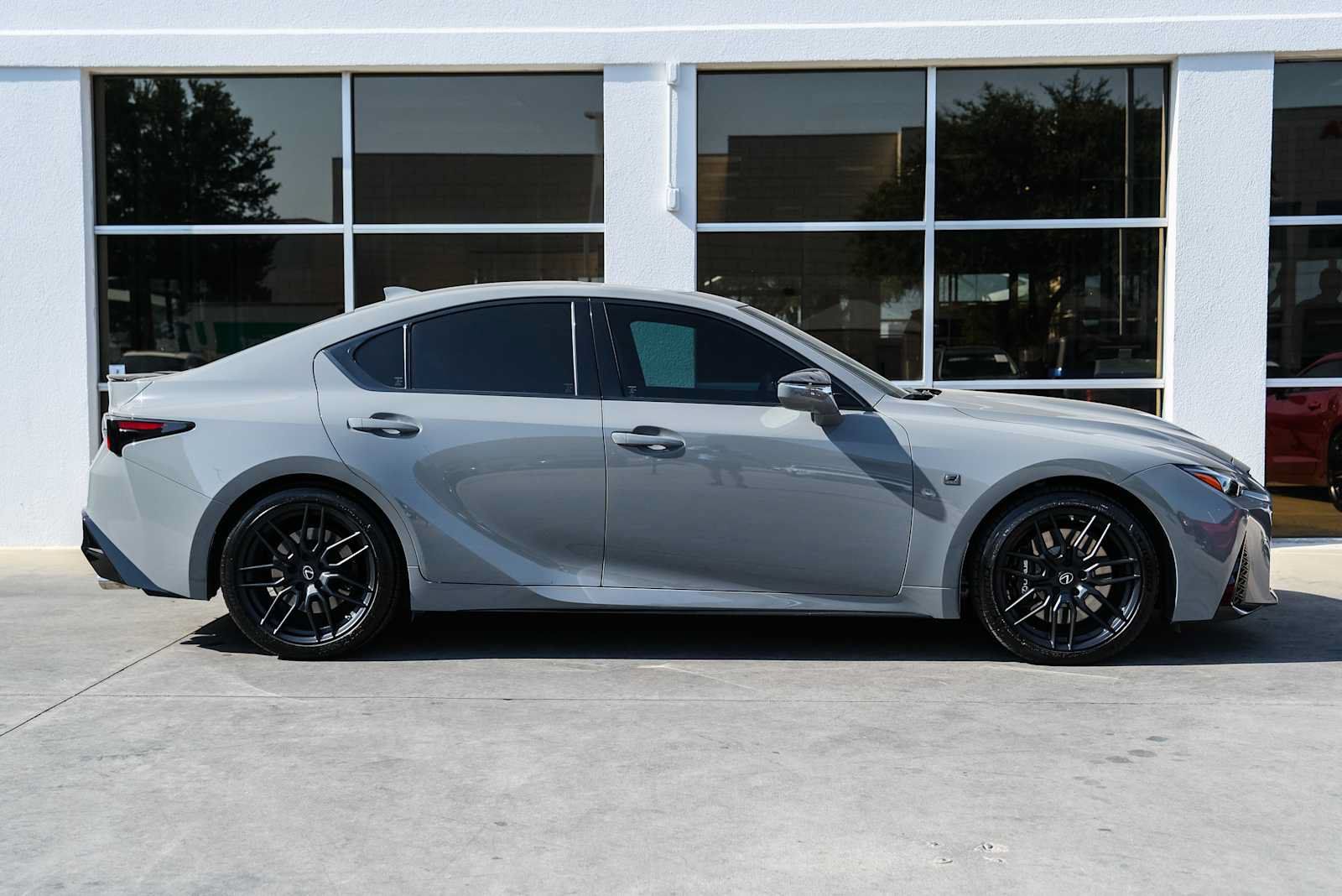 Used 2022 Lexus IS 500 RWD image 8