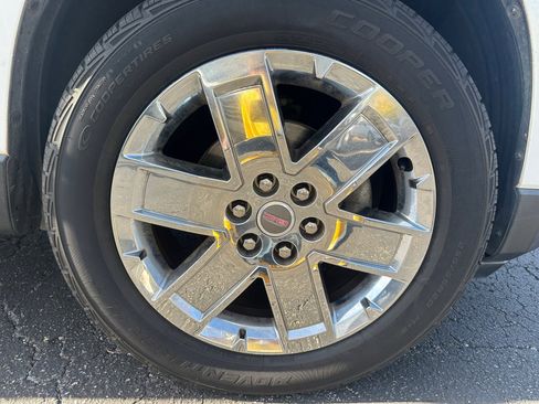 Used 2017 GMC Acadia Limited SLT image 25