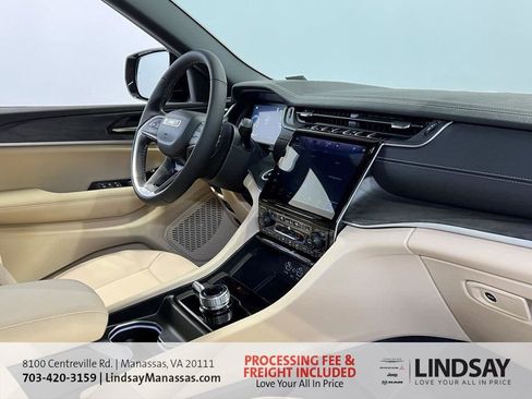 New 2025 Jeep Grand Cherokee L Limited w/ Luxury Tech Group II image 13