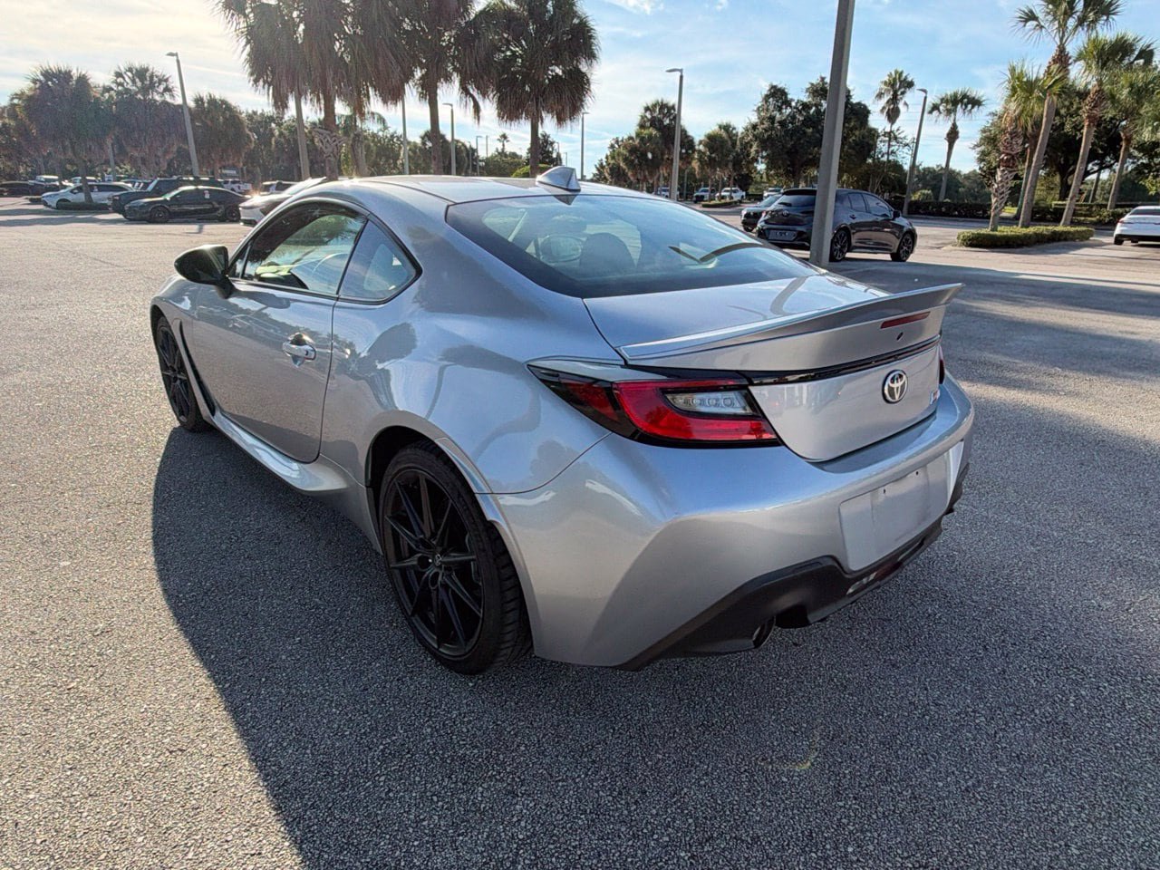 Used 2025 Toyota GR86 Premium RWD image 3