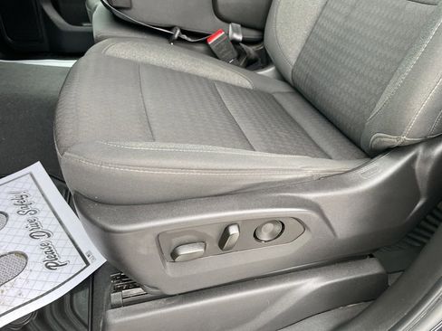 Used 2023 Chevrolet Silverado 1500 Custom image 4