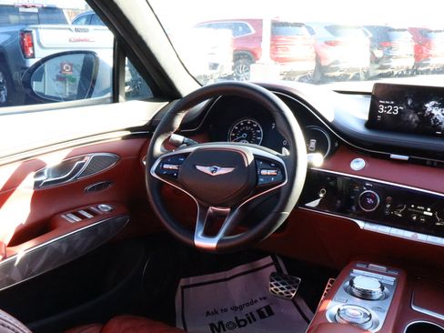 Used 2022 Genesis GV70 3.5T Sport w/ Sport Advanced Package image 9