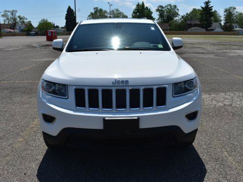 Used 2015 Jeep Grand Cherokee Laredo w/ Quick Order Package 23E AWD/4WD image 3