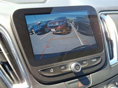 Used 2017 Chevrolet Malibu Premier w/ Premier Sun and Wheel Package FWD image 20