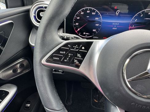 Certified 2026 Mercedes-Benz GLC 300 image 11