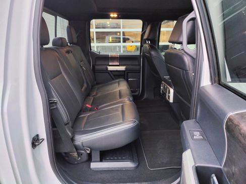 Used 2022 Ford F250 Lariat w/ Lariat Value Package AWD/4WD image 13