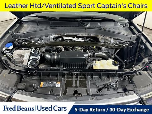 Used 2020 Ford Explorer Platinum w/ Premium Technology Package AWD/4WD image 40