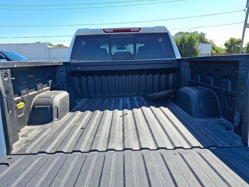 Used 2022 Chevrolet Silverado 1500 LTZ w/ LTZ Convenience Package II AWD/4WD image 31