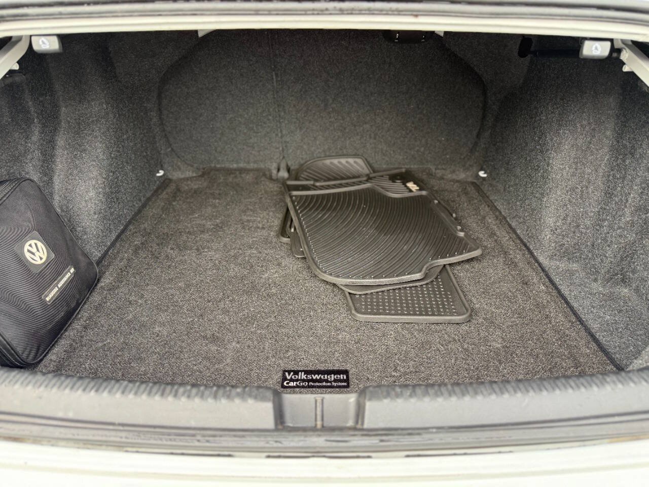 Used 2016 Volkswagen Jetta SE FWD image 17