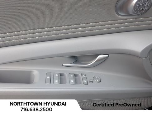 Used 2025 Hyundai Elantra Sport FWD image 29