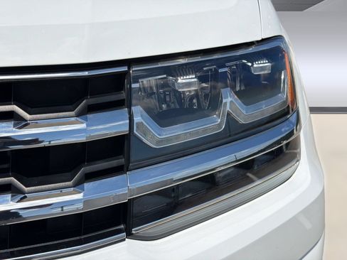 Used 2018 Volkswagen Atlas SEL FWD image 11