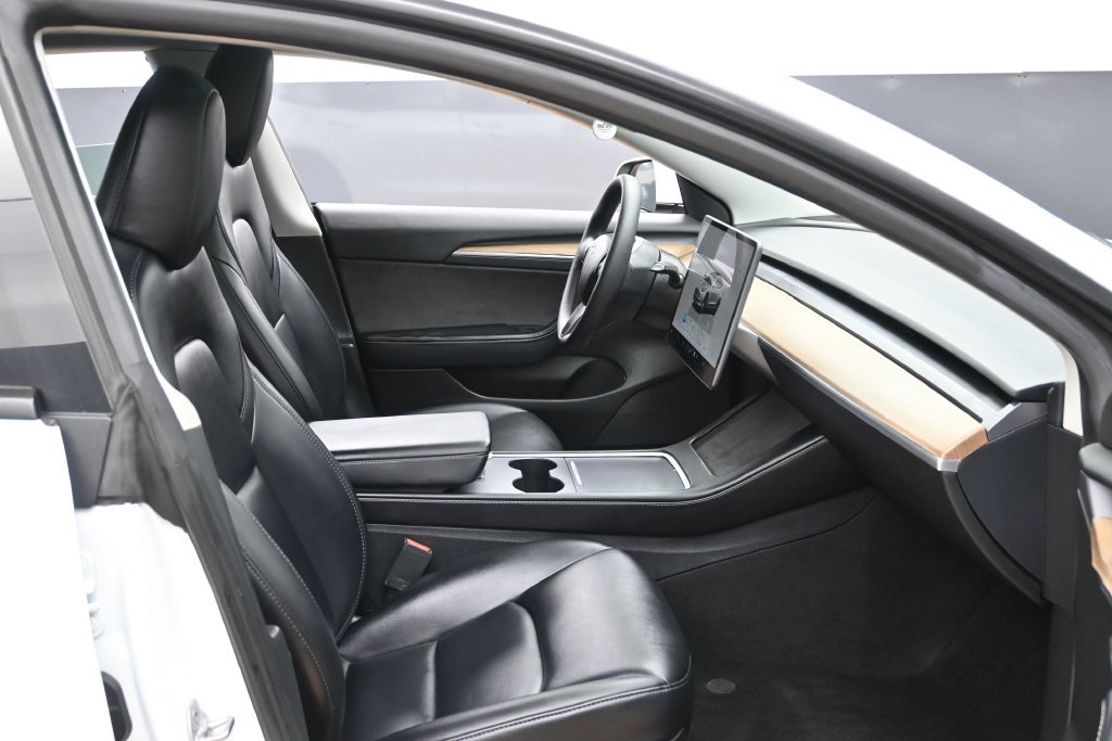 Used 2023 Tesla Model 3 Standard Range RWD image 34