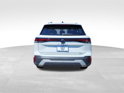 New 2026 Volkswagen Tiguan S AWD/4WD image 5