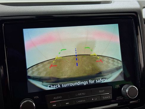 Used 2024 Nissan Frontier PRO-4X w/ Technology Package image 3