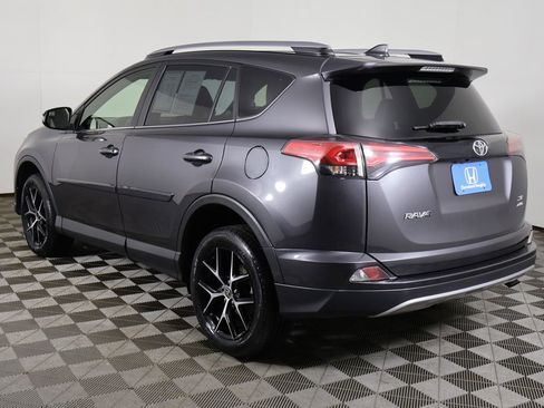 Used 2018 Toyota RAV4 SE w/ All Weather Liner Package AWD/4WD image 9