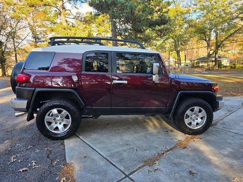Used 2007 Toyota FJ Cruiser 4WD image 37