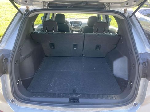 Used 2020 Chevrolet Equinox LS FWD image 8