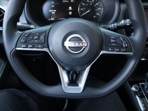 Used 2024 Nissan Kicks SV image 49