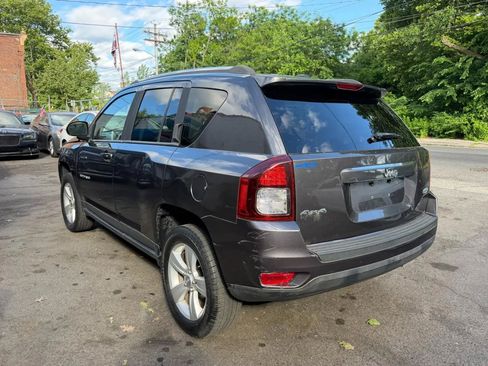 Used 2014 Jeep Compass Latitude AWD/4WD image 8
