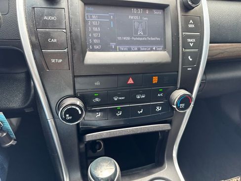 Used 2015 Toyota Camry LE FWD image 13