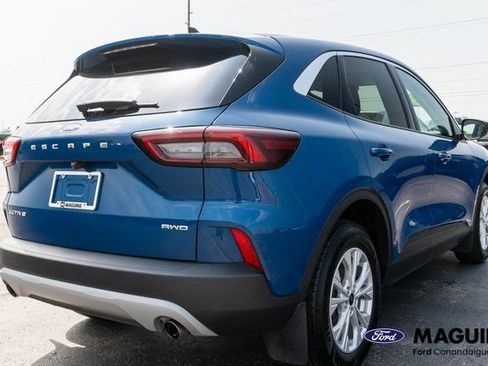 Used 2023 Ford Escape Active AWD/4WD image 6