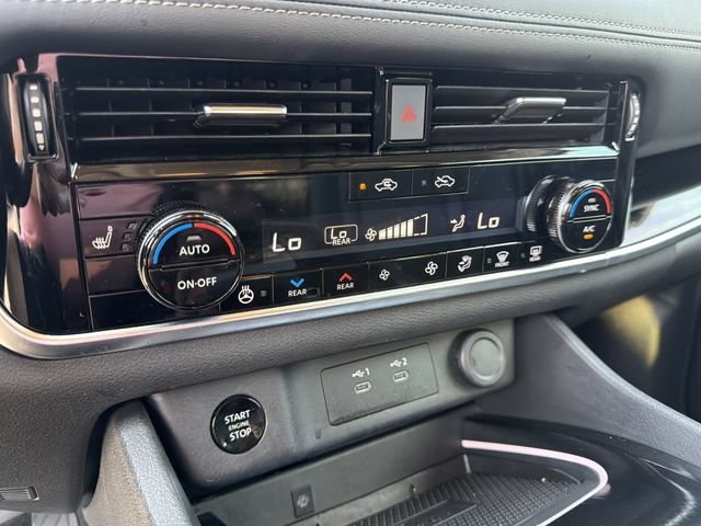 Certified 2025 Nissan Rogue SL w/ Tech Package FWD image 33