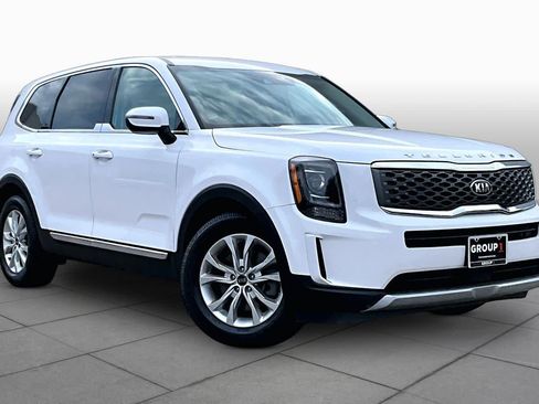 Used 2021 Kia Telluride LX FWD image 3