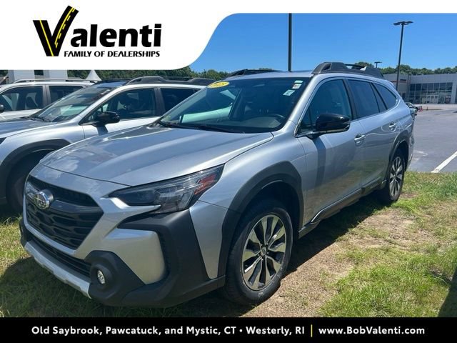 Used 2025 Subaru Outback Limited AWD/4WD image 1