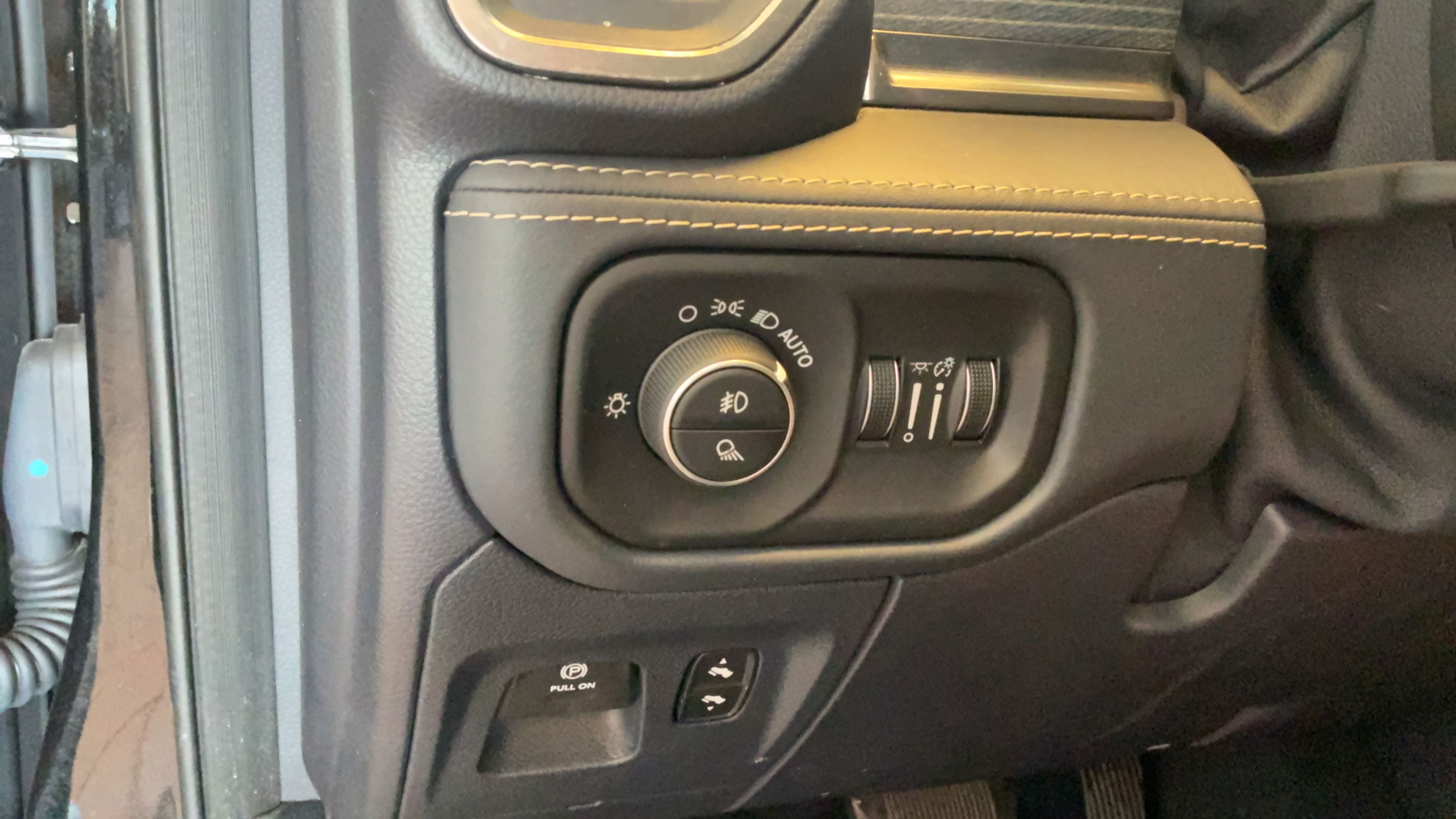 Used 2019 RAM 1500 Limited AWD/4WD image 23