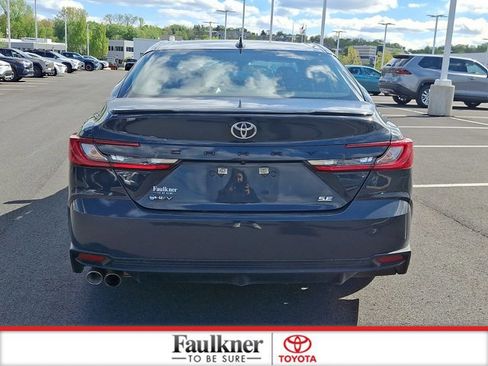 Certified 2025 Toyota Camry SE FWD image 5