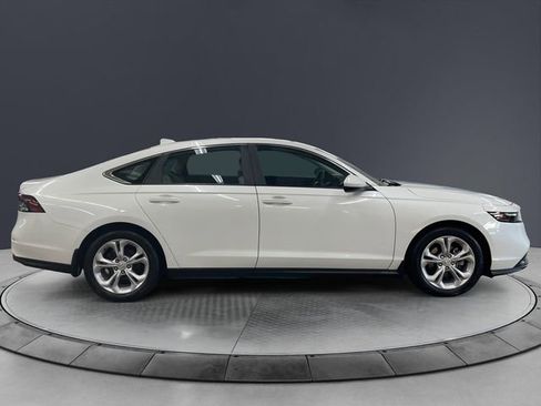 Certified 2023 Honda Accord LX image 6